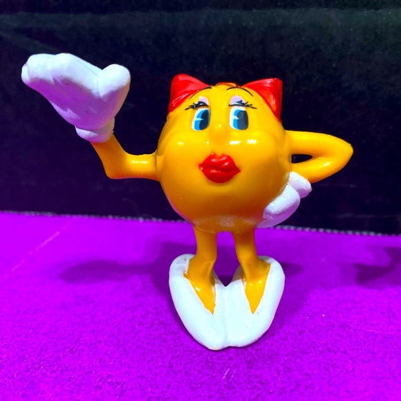 PAC-MAN VINTAGE 1982 THE OFFICIAL MS. PAC-MAN COLLECTABLE ARCADE PVC FIGURES (2) - Picture 4 of 12